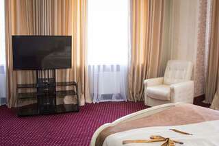 Гостиница Русь Калуга Номер люкс комфорт-9